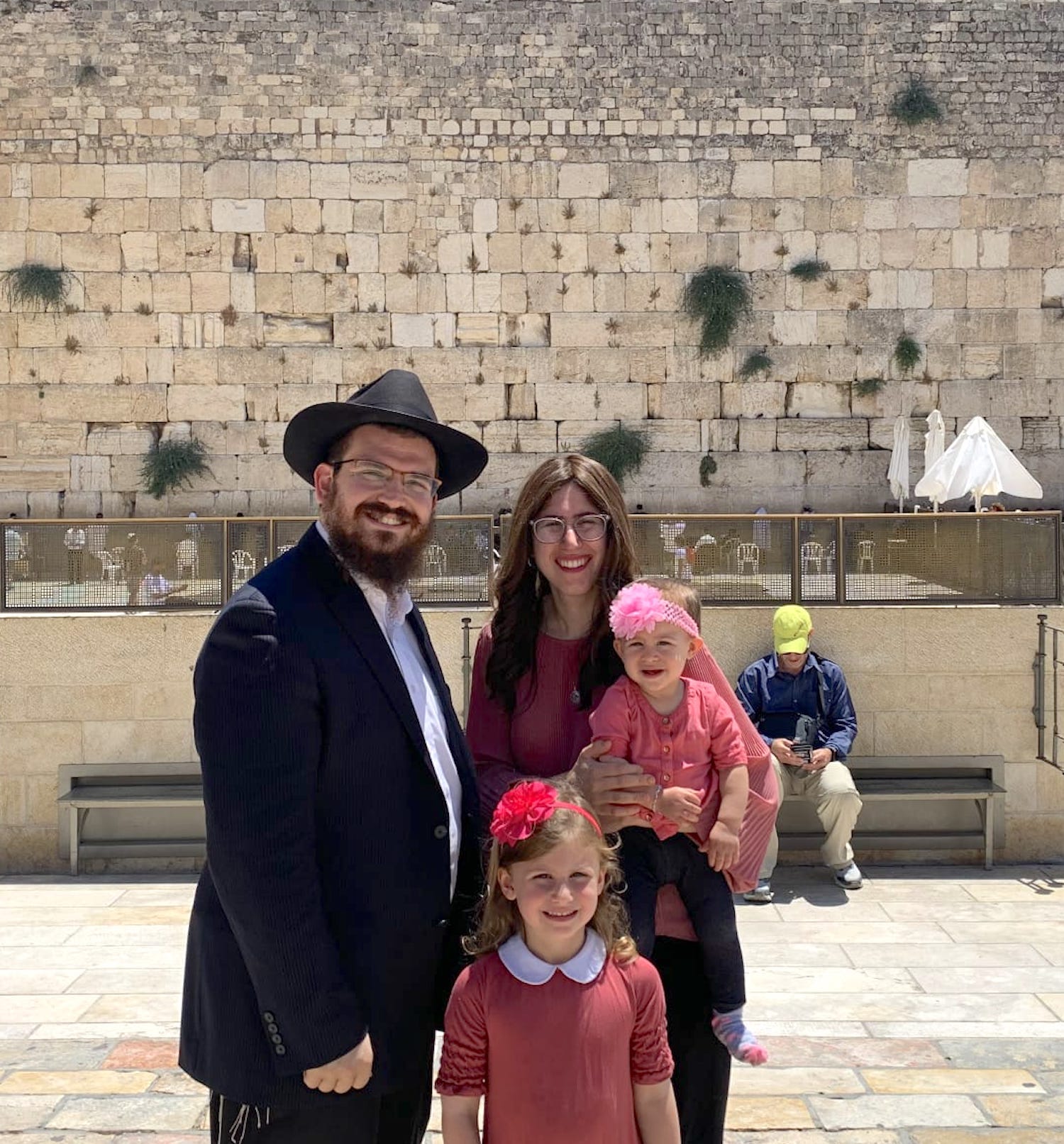 Colonie Chabad unit to share Israel visit