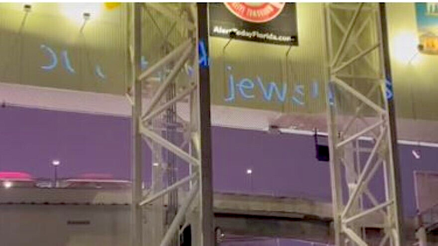 Anti-Semites disturb Florida-Georgia football game; ‘Kanye is right about the Jews’ displayed