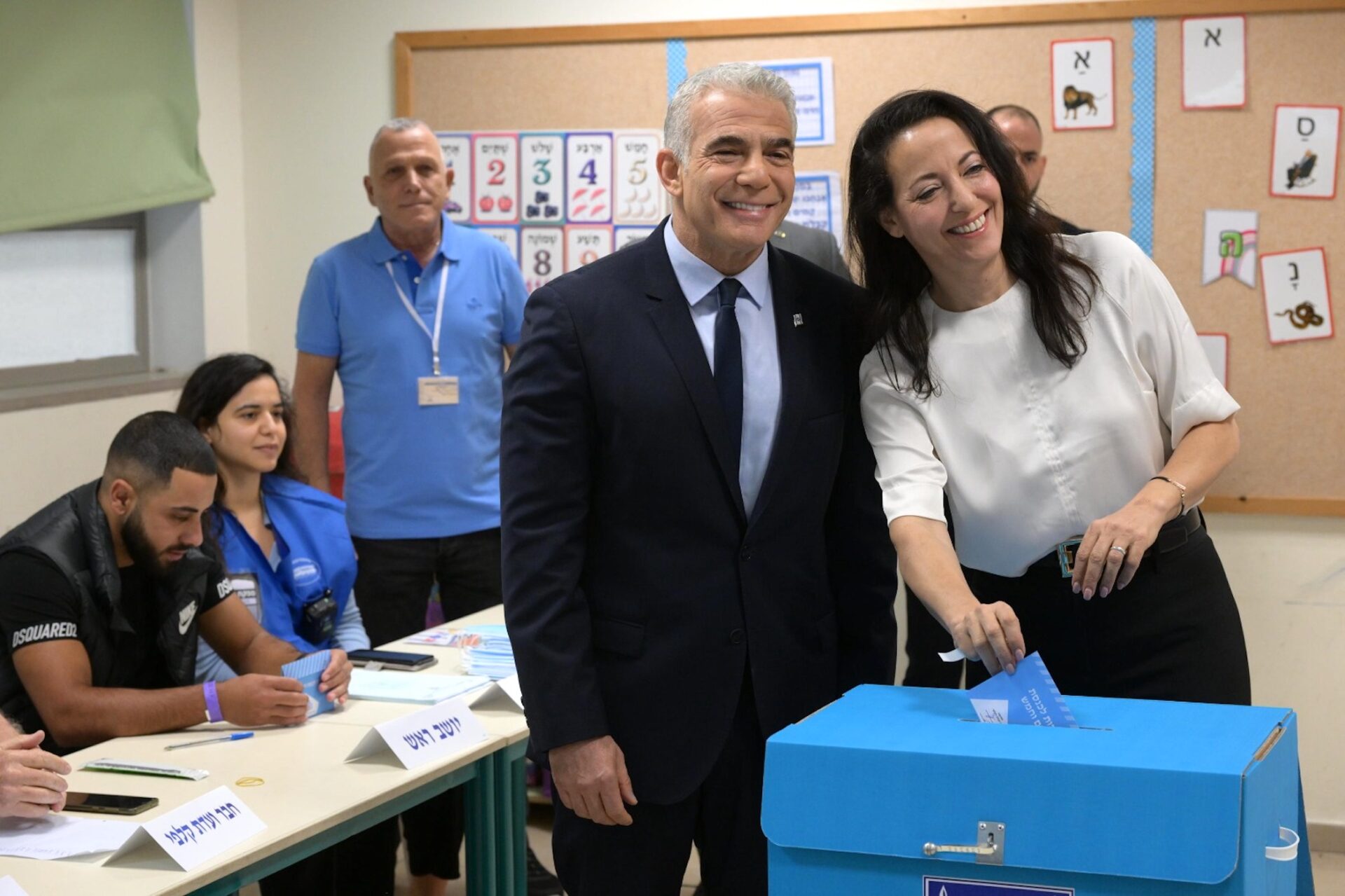 Israeli leaders cast their ballots for 25th Knesset