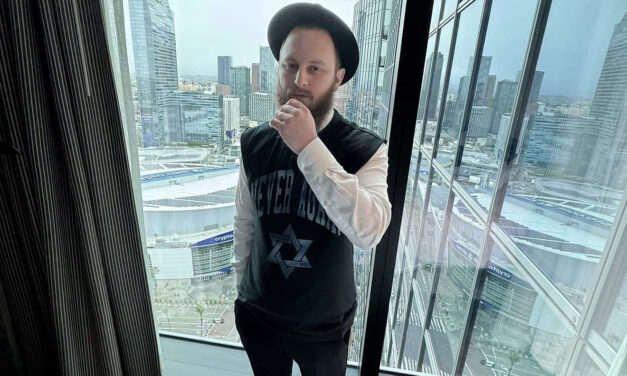 Chabad rabbi-rapper reaches top of the charts in Israel with ‘Red and Yellow’
