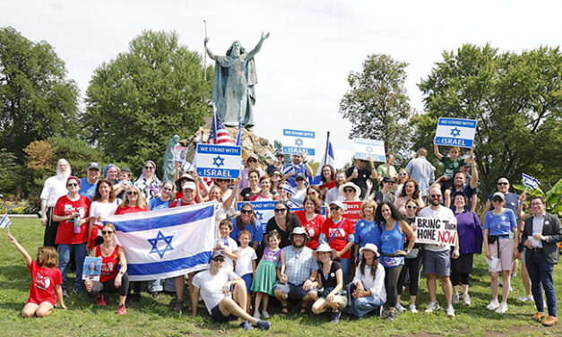 Amidah, Fed, Run for Their Lives hold rally by Moses statue in Albany –We do not forget —Let our people go!