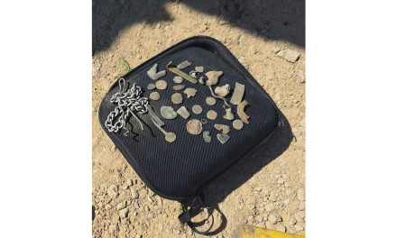 Israel Antiquities Authority inspectors, border police soldiers stuck in shelter with thieves