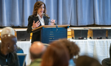 Hochul claims empathy with Jews at CGOH seder